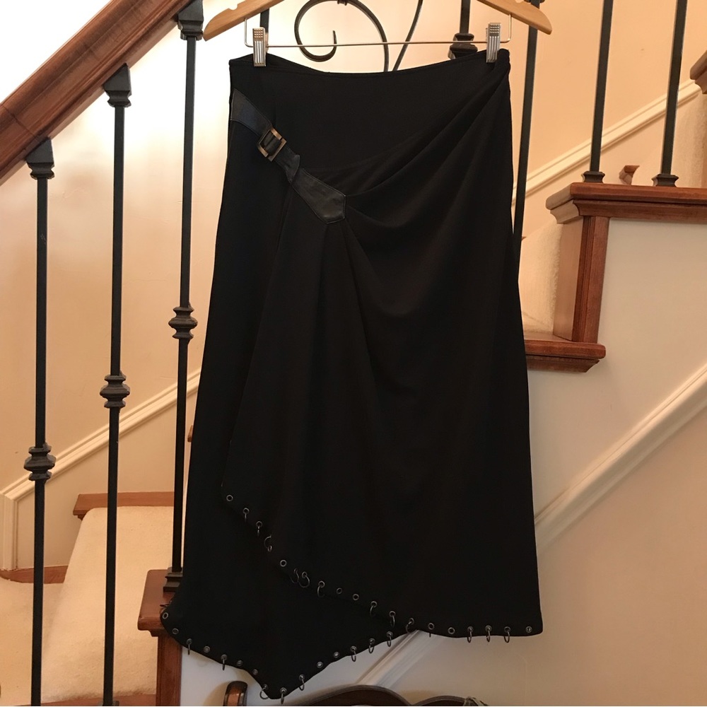 Ville Collection Grommet Rings Black Wrap Skirt